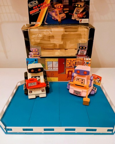 Mrs home robot vintage - &,