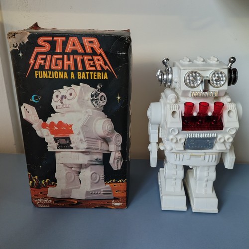 Star fighters robot vintage - fighters,